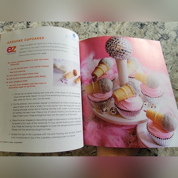 NYT Bestseller What's New Cupcake baking book - 3 or 4/$15 bundle to save more! - Picture 4 of 4